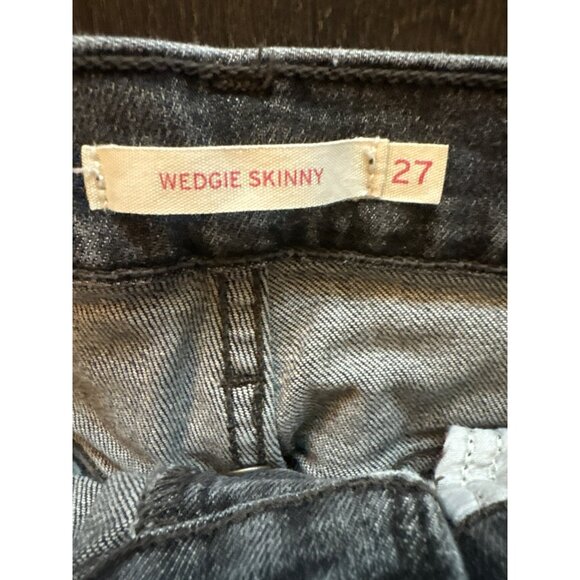 Levi's Wedgie Skinny Black Button Fly Cropped Jeans Size 27 - Picture 3 of 10